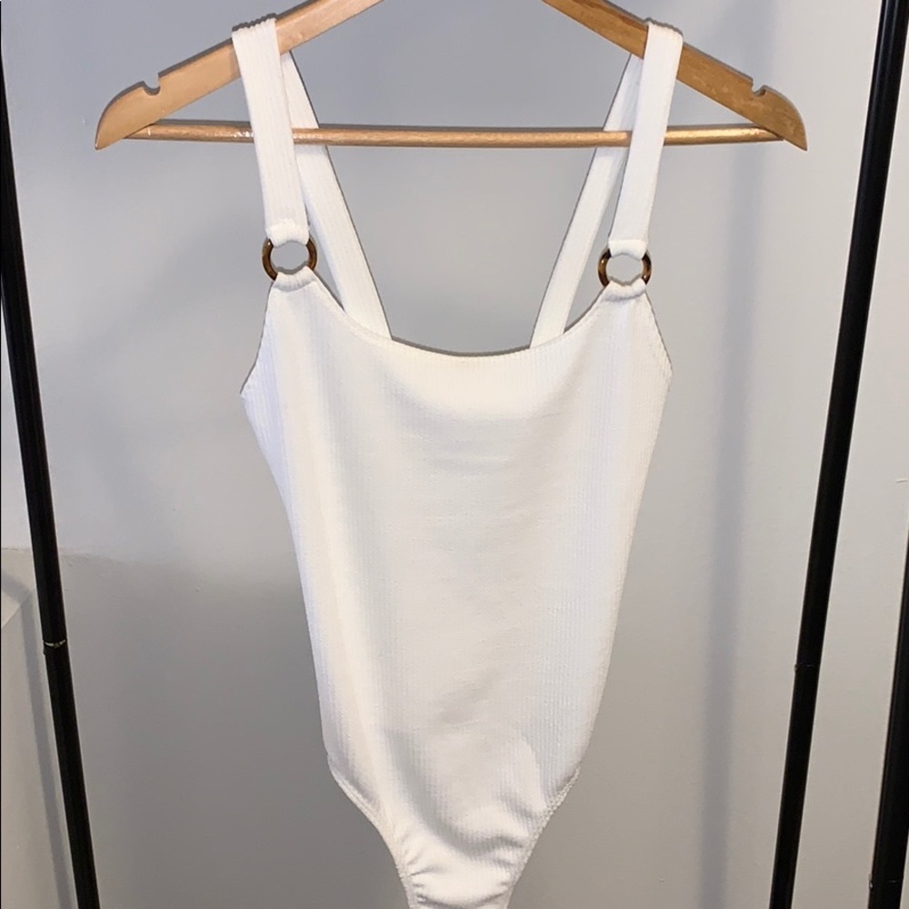 White Sleeveless Bodysuit (Audrey 3+1)